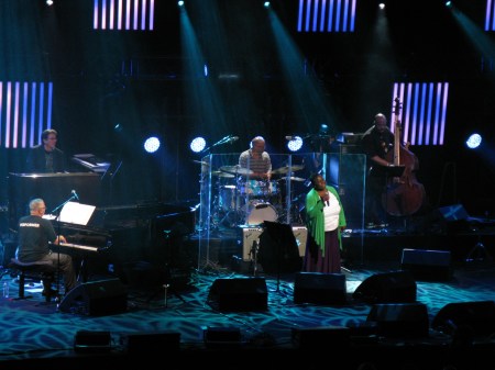 Flawless delivery from Randy Crawford with Joe Sample on the piano in 2012