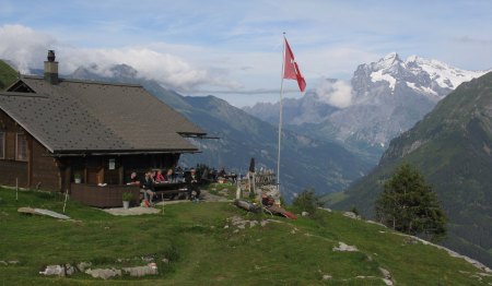 The Lobhorn Hut has a stunning location.