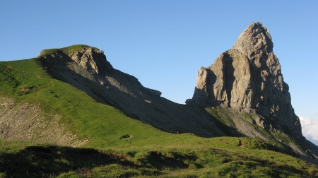 Climbing back up to the Lobhorn.