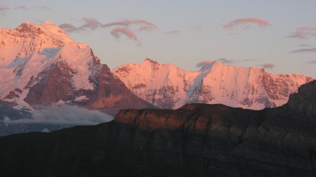 At least on this occasion tardy hikers were rewarded with beautiful Alpenglow colours!