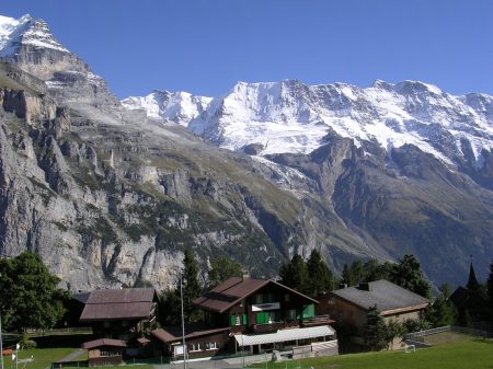 It turns out 30 years ago they stayed in the Apartment with the Green Shutters above the Sports Shop facing our apartment! What a small world!